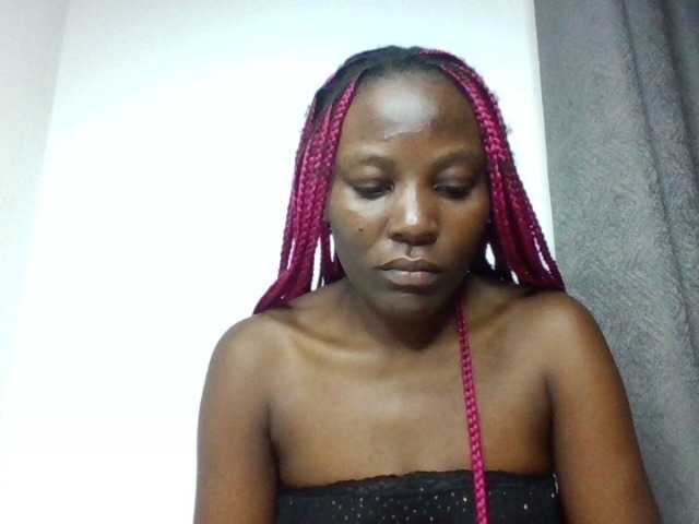 Dimplelaydy live cam on BongaCams