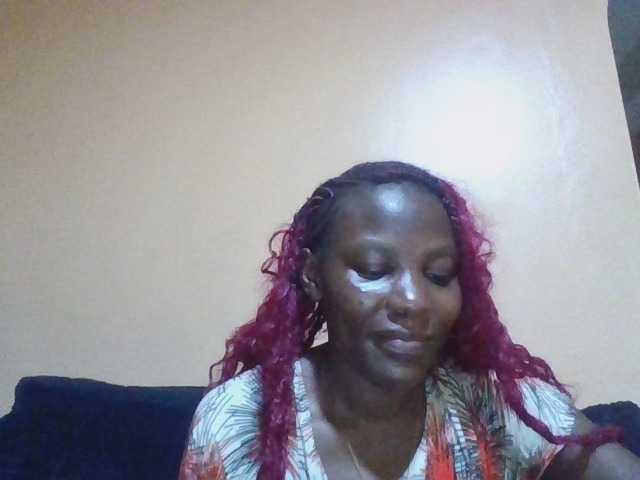 Dimplelaydy live cam on BongaCams
