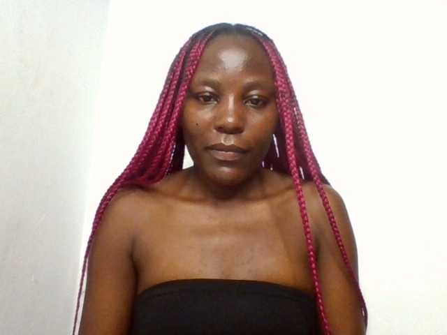 Dimplelaydy live cam on BongaCams