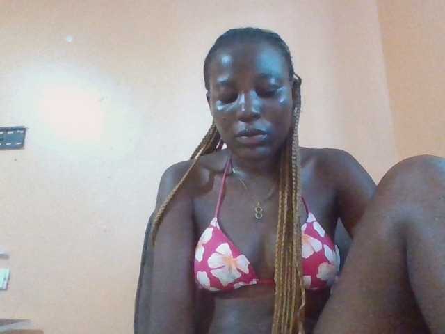 Dimplelaydy live cam on BongaCams