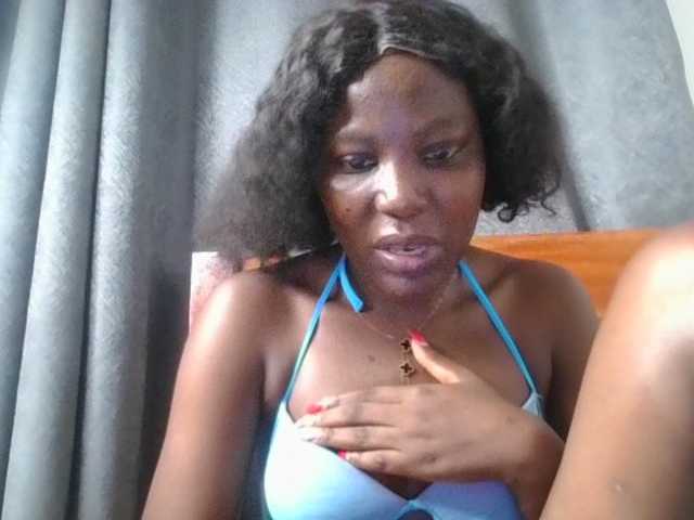 Dimplelaydy live cam on BongaCams