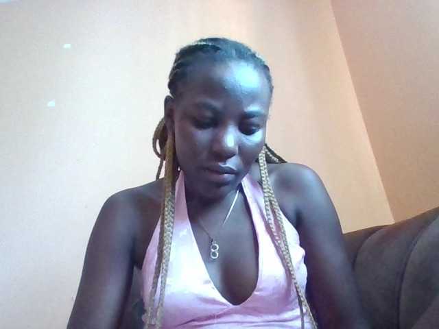 Dimplelaydy live cam preview