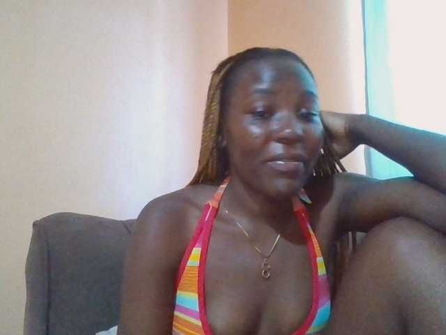 Dimplelaydy live cam on BongaCams