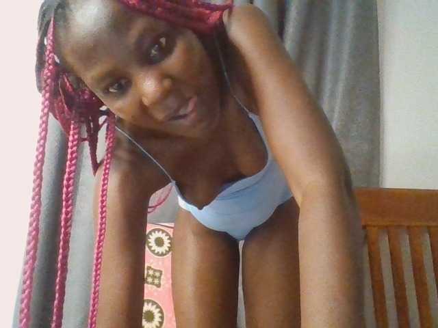 Dimplelaydy live cam on BongaCams