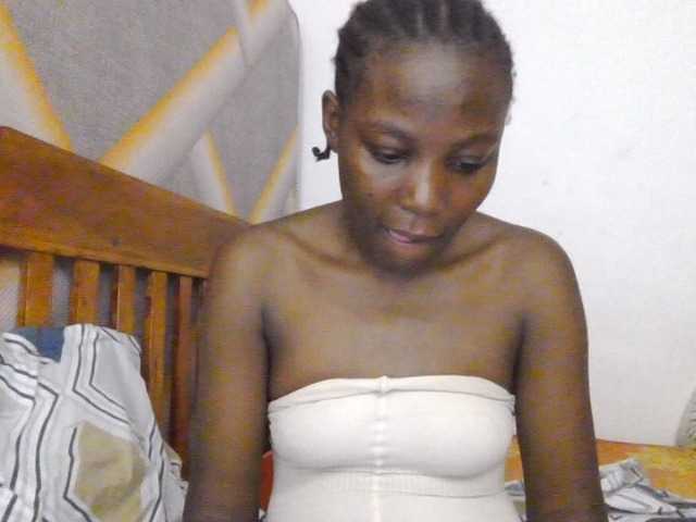 Dimplelaydy live cam on BongaCams