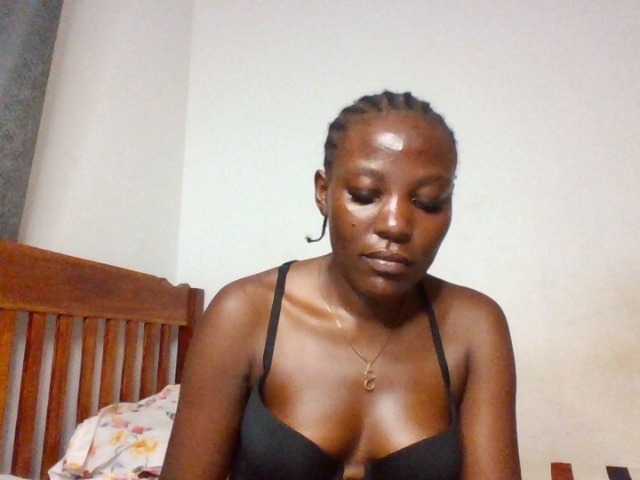 Dimplelaydy live cam on BongaCams
