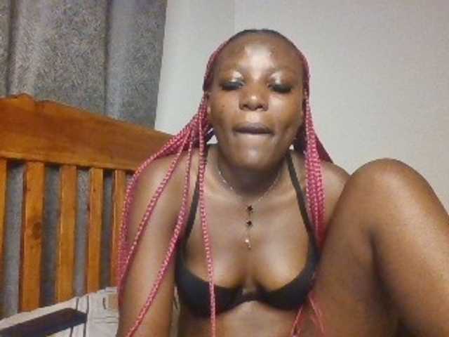 Dimplelaydy live cam on BongaCams
