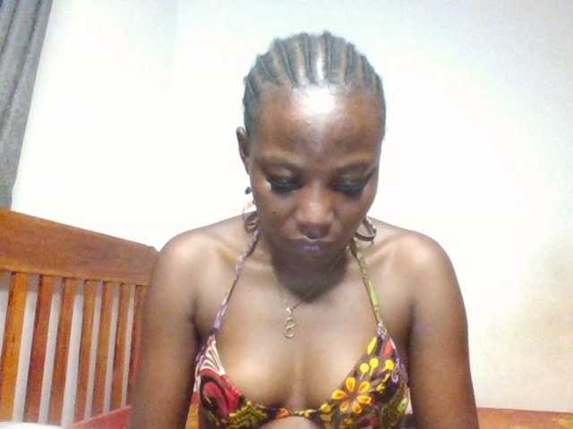 Dimplelaydy live cam on BongaCams
