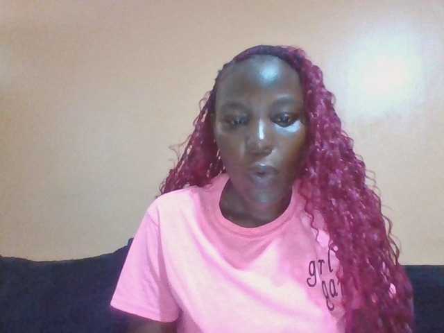 Dimplelaydy — live female cam
