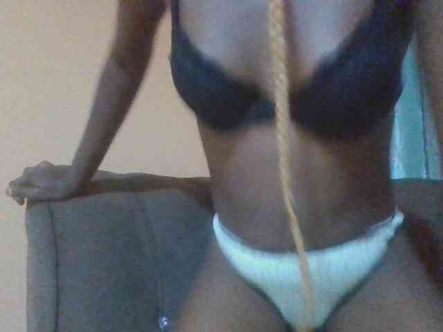 Dimplelaydy webcam