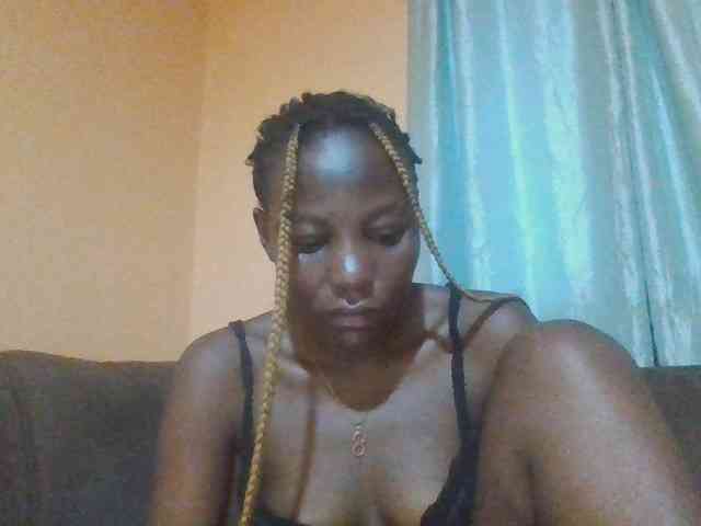 Dimplelaydy's cam show statistics and live stream
