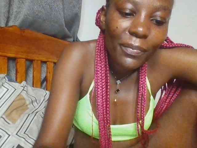 Dimplelaydy webcam