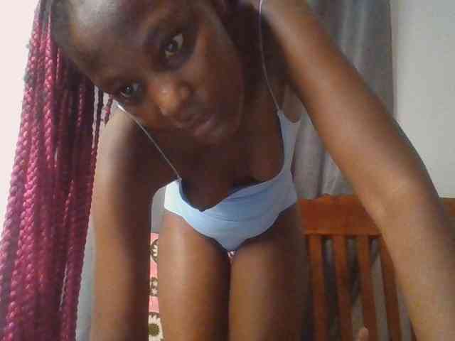 Dimplelaydy webcam