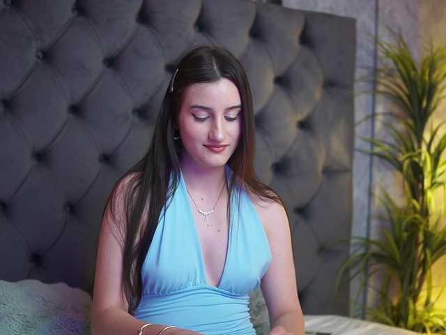 JadeYum live cam on BongaCams