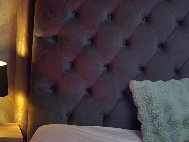 JadeYum live cam on BongaCams