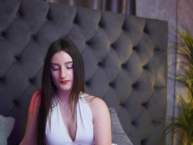 JadeYum live cam on BongaCams
