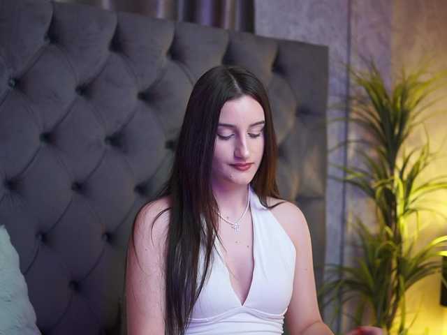 JadeYum live cam on BongaCams
