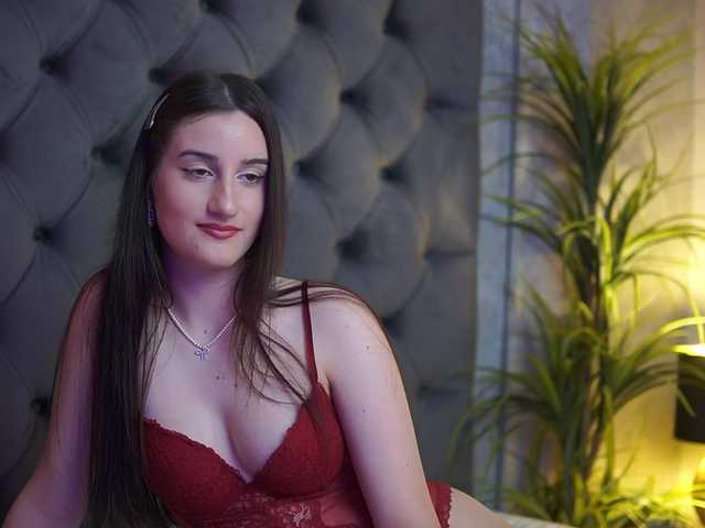 JadeYum live cam on BongaCams