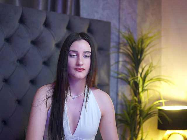JadeYum live cam on BongaCams