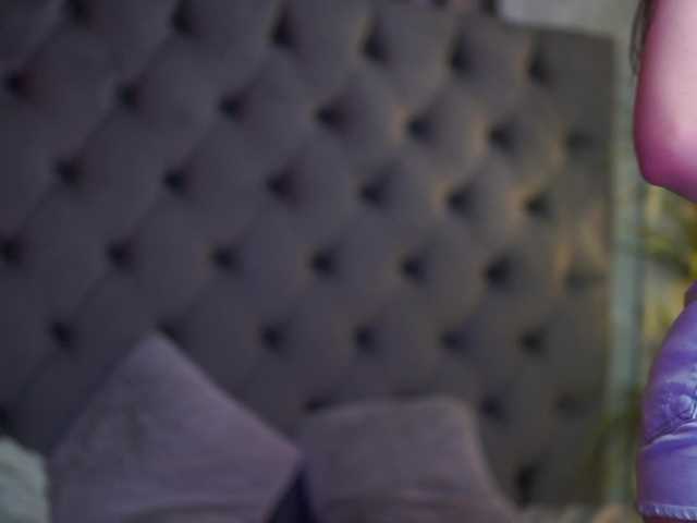 JadeYum live cam on BongaCams