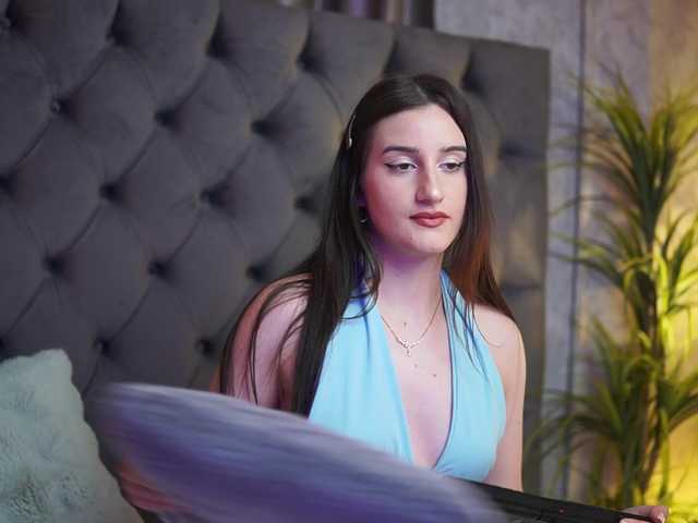 JadeYum live cam on BongaCams