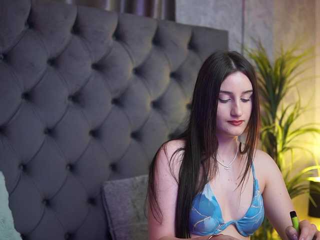 JadeYum live cam on BongaCams