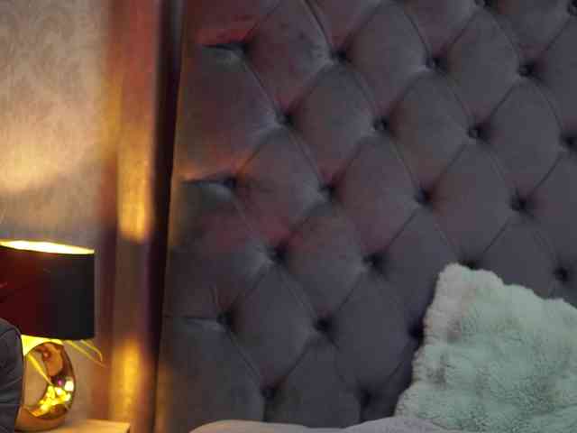 JadeYum webcam