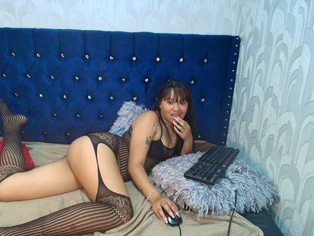 ScarletDream live cam on BongaCams