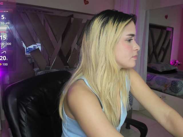 noa-cooper live cam on BongaCams