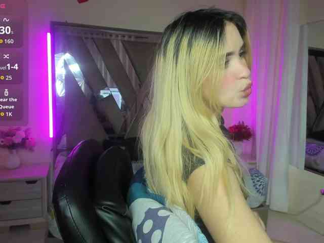 noa-cooper webcam