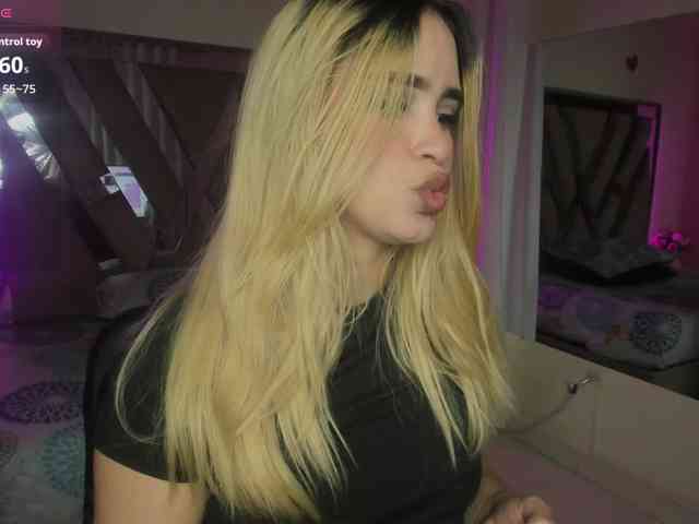 noa-cooper webcam