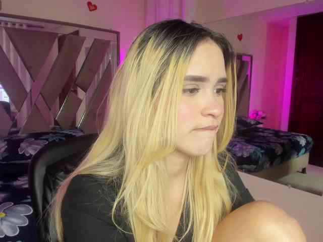 noa-cooper webcam