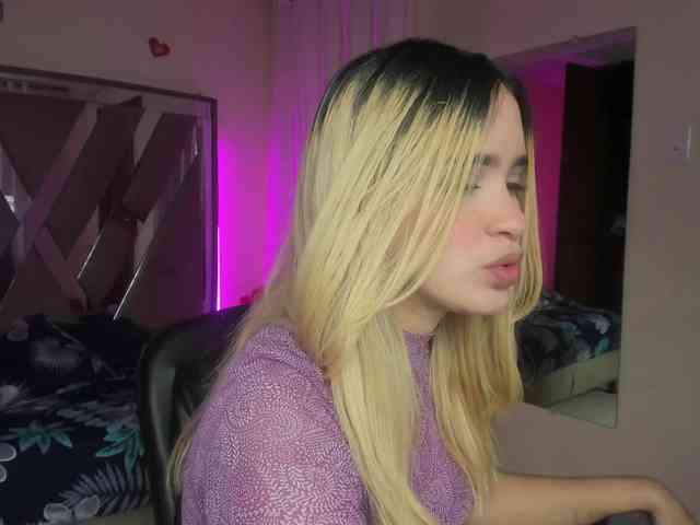 noa-cooper webcam