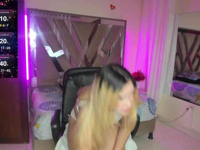 noa-cooper webcam