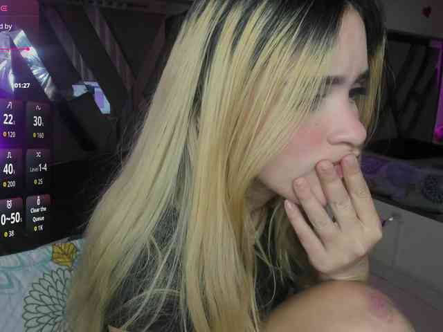 noa-cooper webcam