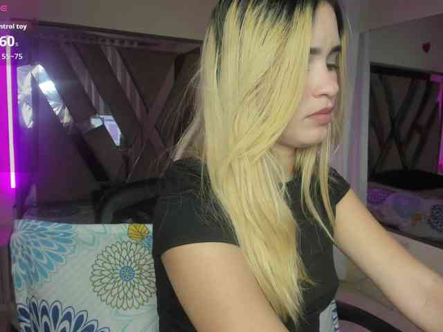 noa-cooper webcam