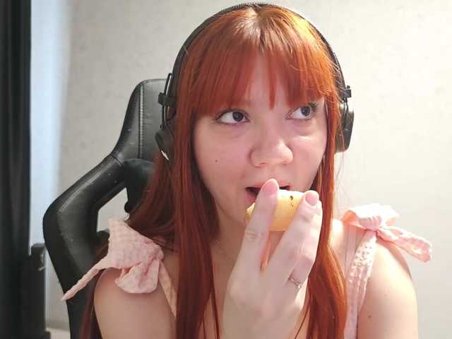 SesiliaNun live cam on BongaCams