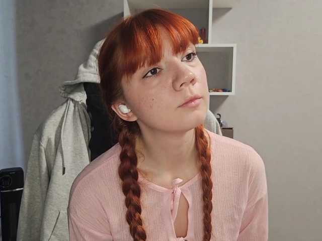 SesiliaNun live cam on BongaCams