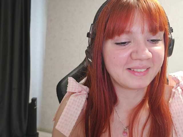 SesiliaNun live cam on BongaCams