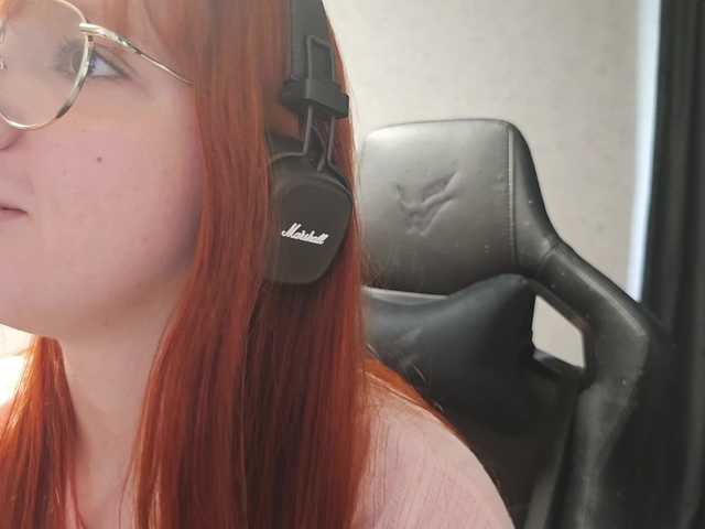 SesiliaNun live cam on BongaCams