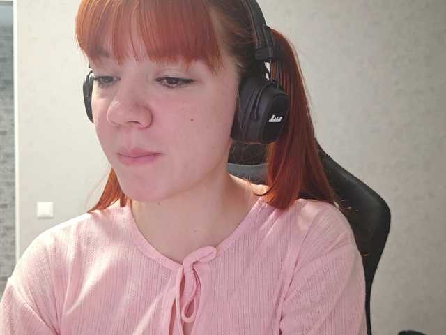 SesiliaNun live cam on BongaCams