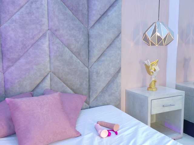 AradiaNocturne live cam on BongaCams