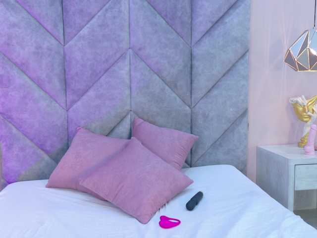 AradiaNocturne live cam on BongaCams