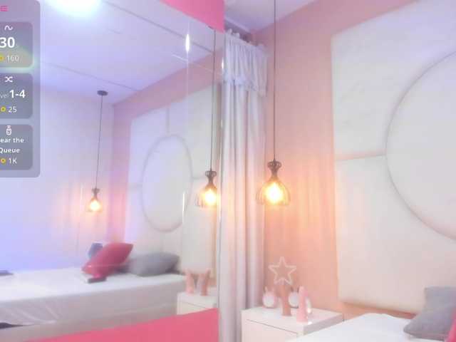AradiaNocturne live cam on BongaCams