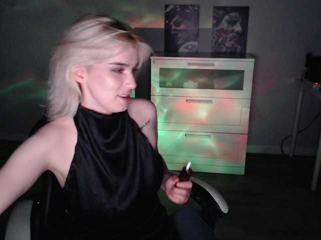KissMeSlow- live cam on BongaCams