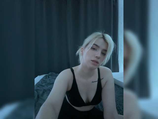 KissMeSlow- live cam on BongaCams