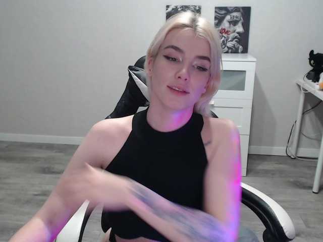 KissMeSlow- live cam on BongaCams