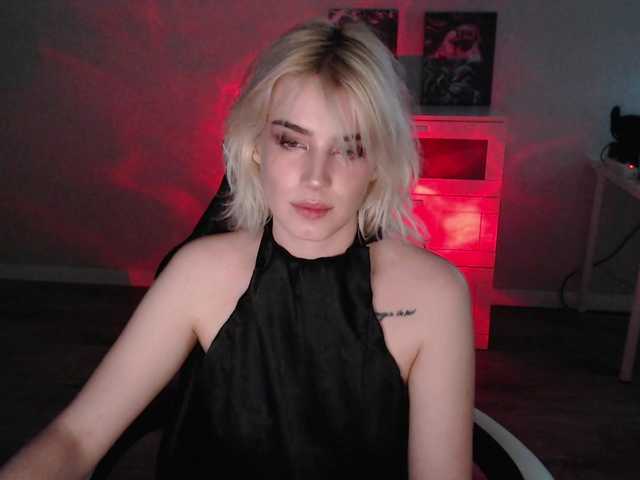 KissMeSlow- live cam on BongaCams