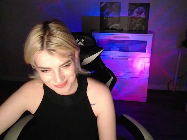 KissMeSlow- live cam on BongaCams