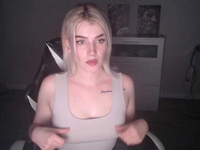 KissMeSlow- на boncams